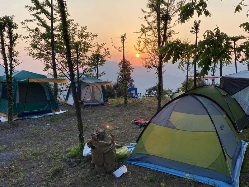山王坪地区的农家乐。之前旺季时来山王坪地